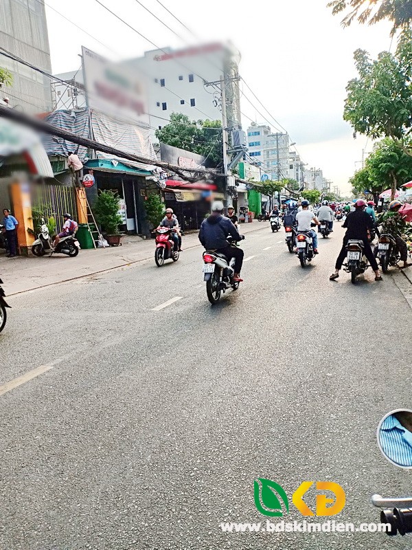 Bán lô đất mặt tiền Trần Xuân Soạn quận 7.